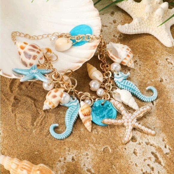 COPY - Beach Themed Seashell Bracelet - Picture 6 of 6